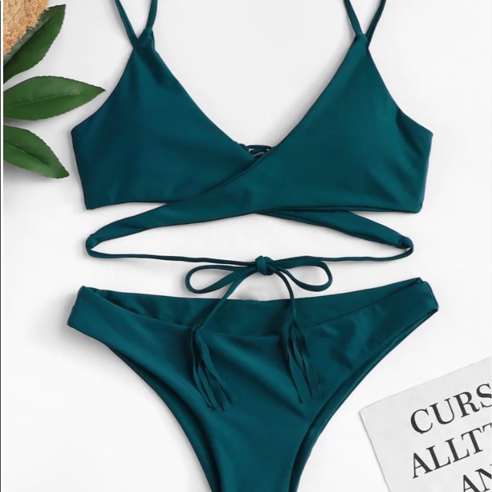 Super cute bikini in dark teal